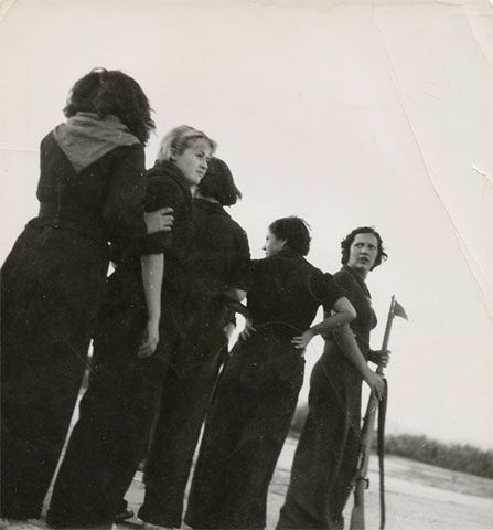 search image 2 Gerda Taro 2