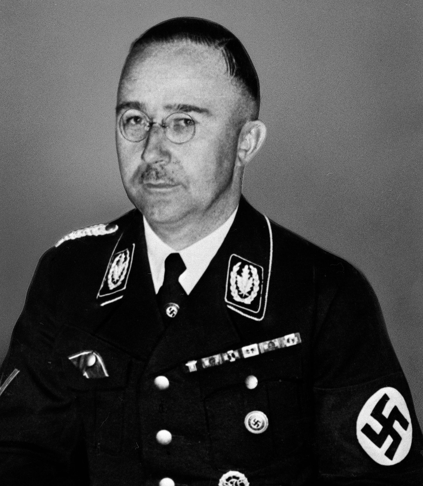 Heinrich Himmler - scrap_google_ccl