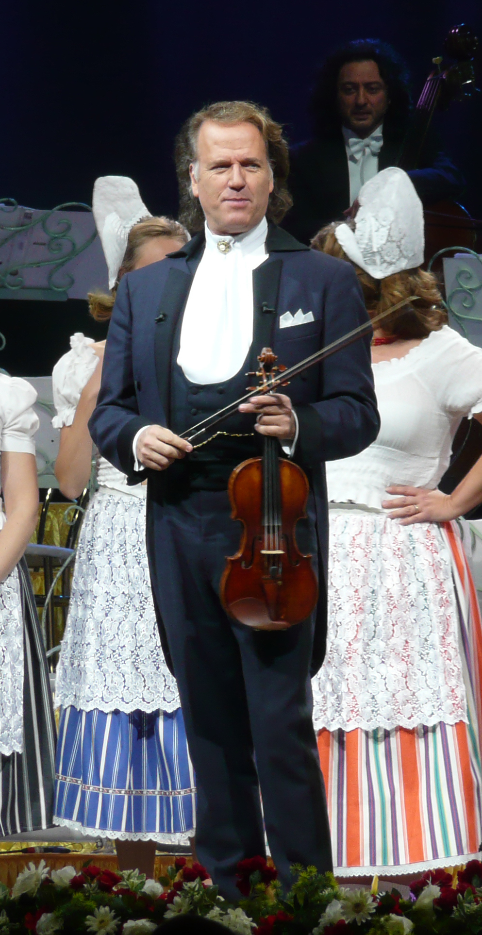 search image 2 Wie Alt Ist Andre Rieu : Fakten über den Geiger 2