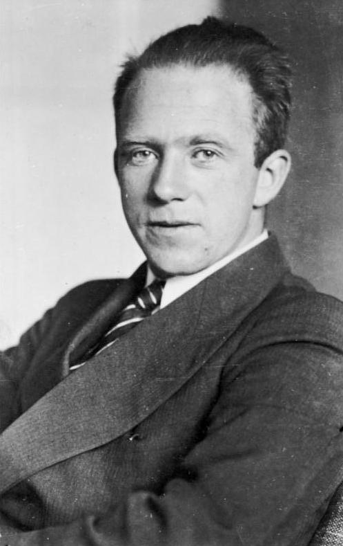 Werner Heisenberg - scrap_google_ccl